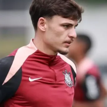 Breno Bidon sofre trauma no joelho e desfalca treino do Breno Bidon sofre trauma no joelho e desfalca treino do Corinthians