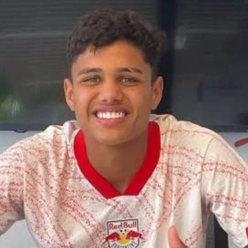 Conheça o atacante do Bragantino que substituirá Wallace Yan