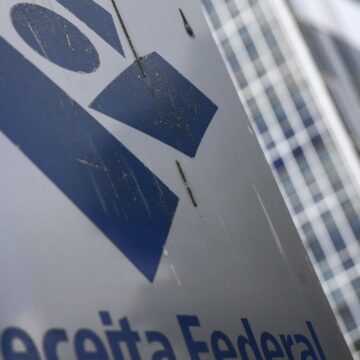 Receita paga nesta segunda último lote de restituição do IR Receita paga nesta segunda último lote de restituição do IR 2026