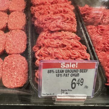Após ampliar cota para importação, EUA anunciam plano para pecuaristas com prioridade à carne americana