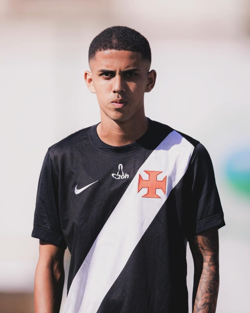 Avaí contrata o jovem lateral-direito vascaíno Léo Araújo e cede o meia Tedesco ao Vasco