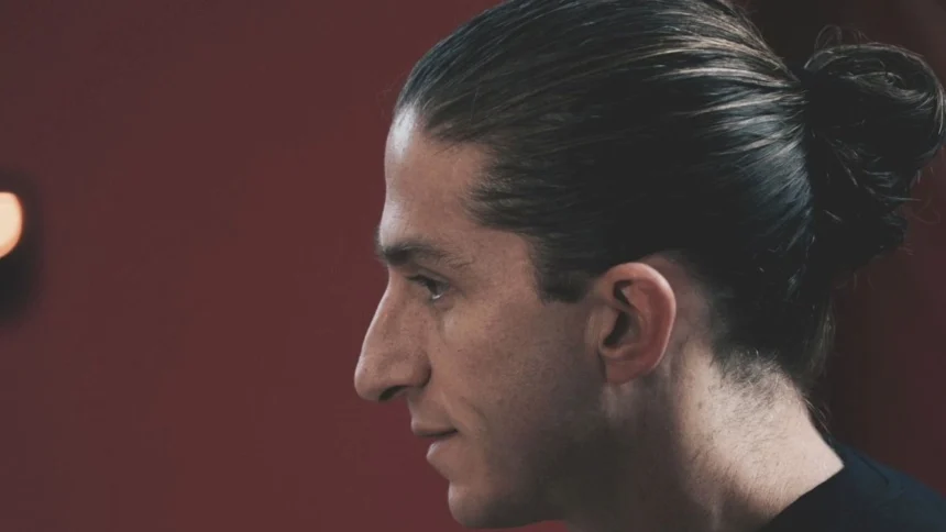 Jornal francês se rende a Filipe Luís após começo no Monaco