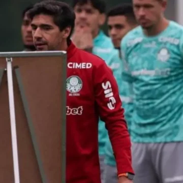 Abel leva vantagem sobre Santos e tenta fim de jejum Abel leva vantagem sobre Santos e tenta fim de jejum na Copa do Brasil