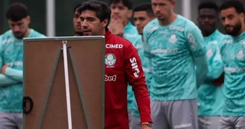 Abel leva vantagem sobre Santos e tenta fim de jejum na Copa do Brasil