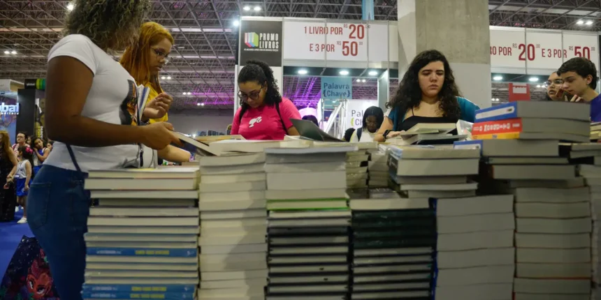 Prêmio Caminhos de Literatura tem inscrições abertas até dia 15 Prêmio Caminhos de Literatura tem inscrições abertas até dia 15