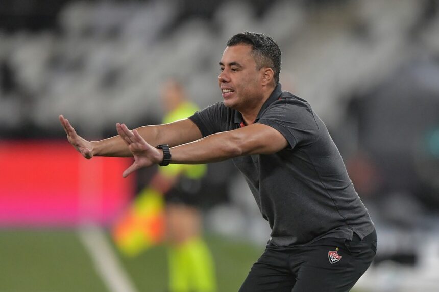 Jair Ventura pode deixar o Vitória após ser eliminado pelo Jair Ventura pode deixar o Vitória após ser eliminado pelo Vasco na Copa do Brasil