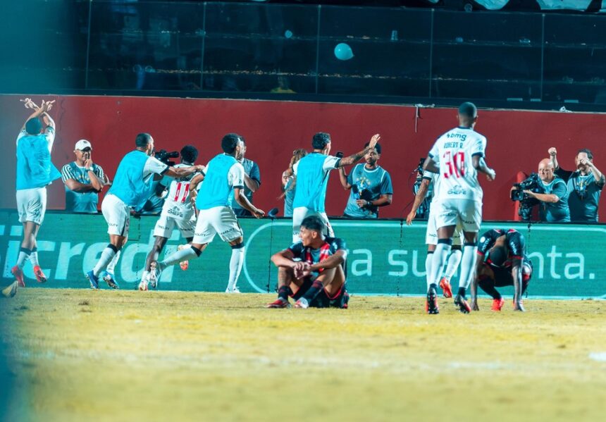 Jogadores do Vasco devolvem provocação de Matheuzinho: ‘No Barradão é difícil? 2 a 0’