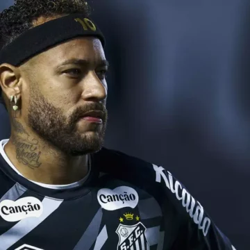 Neymar teme nova lesão e aguarda definição sobre tempo de recuperação