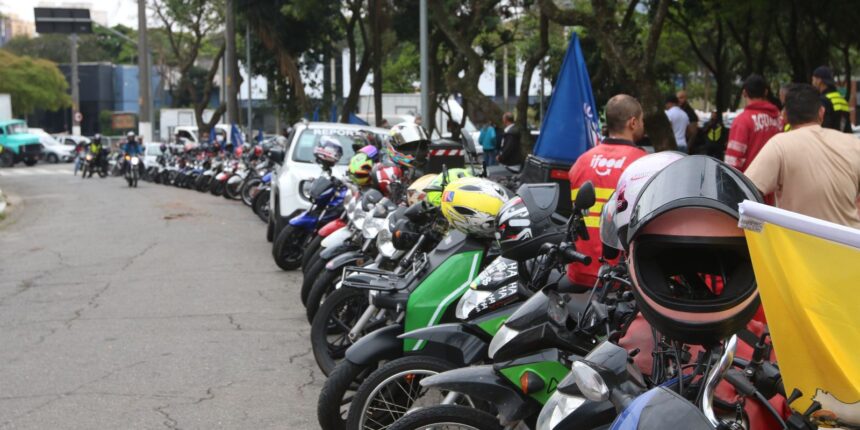 Apenas 1 em cada 5 motociclistas de app tem cobertura Apenas 1 em cada 5 motociclistas de app tem cobertura previdenciária