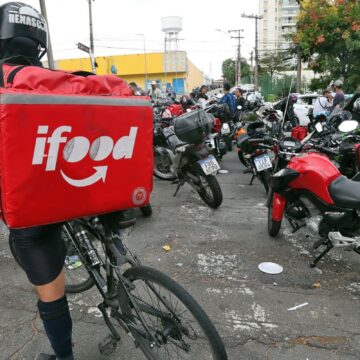 Brasil tem 2 milhões de pessoas que trabalham por meio de aplicativos