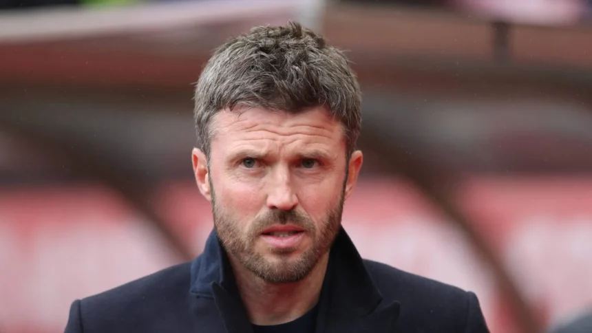‘Eu acredito nele’: Carrick defende atacante encostado do Manchester United