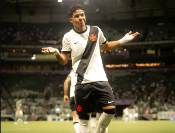 Andrey Fernandes fala sobre jogar no profissional: ‘Se a oportunidade vier, estou preparado’