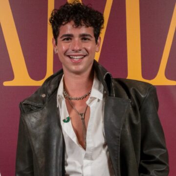 Ator de 'Quem Ama Cuida' acusa streamer de homofobia após live durante Rock in Rio: 'Medo de ser roubado era maior'