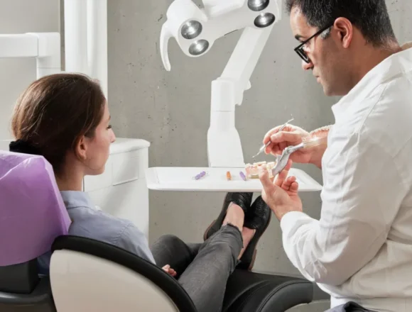 Por que o país com mais dentistas do mundo negligencia a saúde bucal?