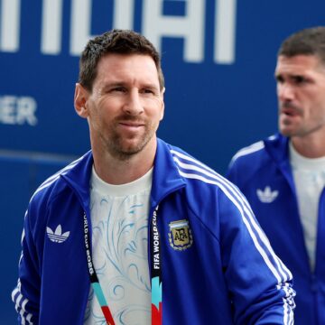 Messi acerta compra de time da 2ª divisão da Espanha e amplia negócios no futebol