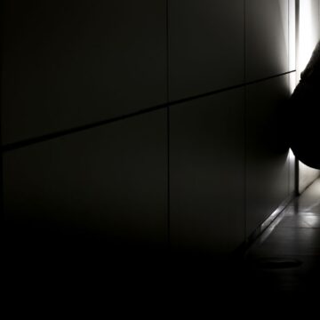 Prevenção ao suicídio: profissionais de saúde destacam riscos com bets