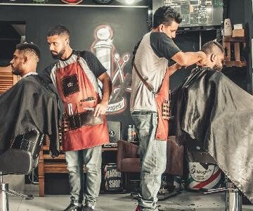 Setor de serviços fica estável pelo segundo mês seguido, diz IBGE