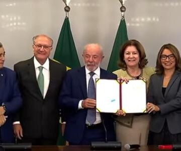 Governo publica edição extra do Diário Oficial com fim de ‘taxa das blusinhas’