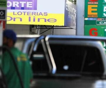 Postos e distribuidoras de combustível ganham até 68% mais na guerra do Irã