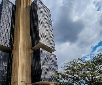 Juros vão continuar em queda no Brasil ou novos cortes ficam para 2027?