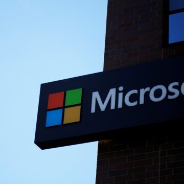 Diretor da Microsoft chamou de 'roubo' uso de reportagens do NYT para treinar modelos da própria empresa e da OpenAI
