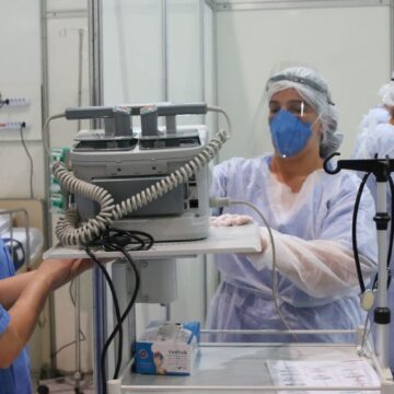 Estudo aponta esgotamento emocional e burnout de médicos de UTI