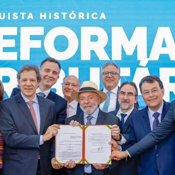 Sistema 'puro' ou 'híbrido'? Empresas do Simples têm 10 dias Sistema 'puro' ou 'híbrido'? Empresas do Simples têm 10 dias para escolher; veja como ficam MEI e nanoempreendedor