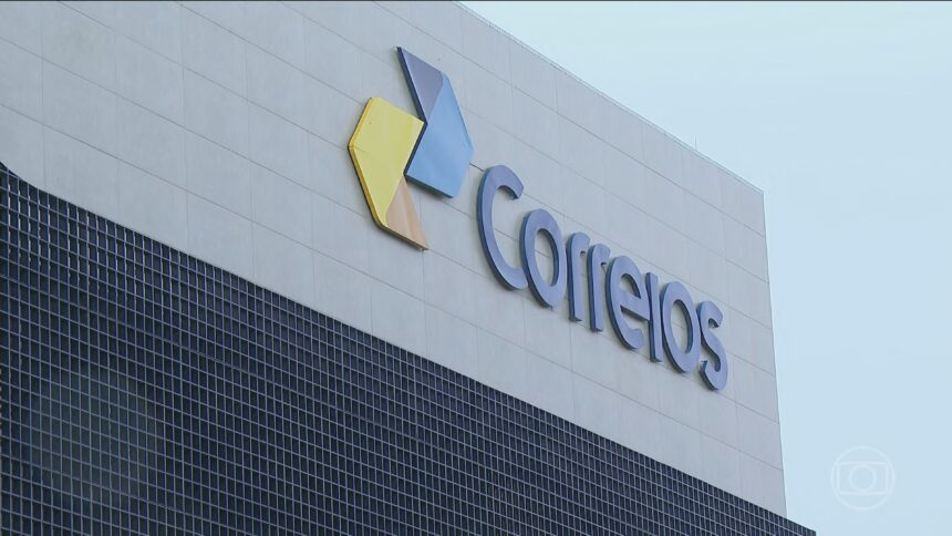 Greve dos Correios continua após TST suspender julgamento; veja o que acontece agora