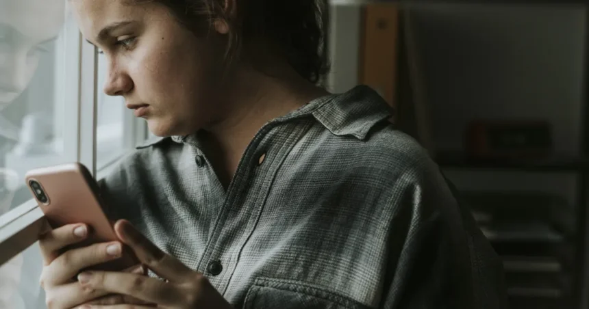 Precisa conversar? Onde buscar apoio emocional gratuito no Brasil, inclusive 24 horas
